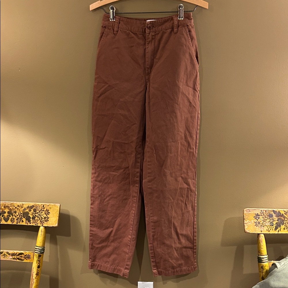 Women's Aritzia Brown Straight Leg Pants